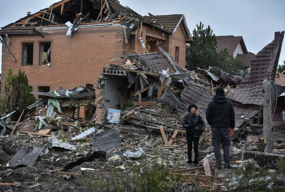 Rusija izvela masovni napad na Ukrajinu dok se diplomatski...