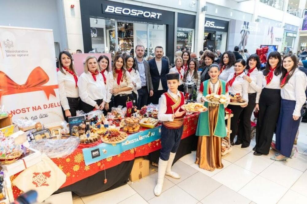 MJU na bazaru, Foto: MJU