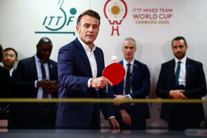 Anketa: Makronova popularnost u blagom porastu ali i dalje mala