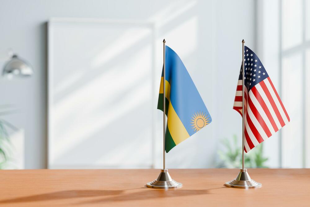 Zastave Ruande i SAD, Foto: Shutterstock