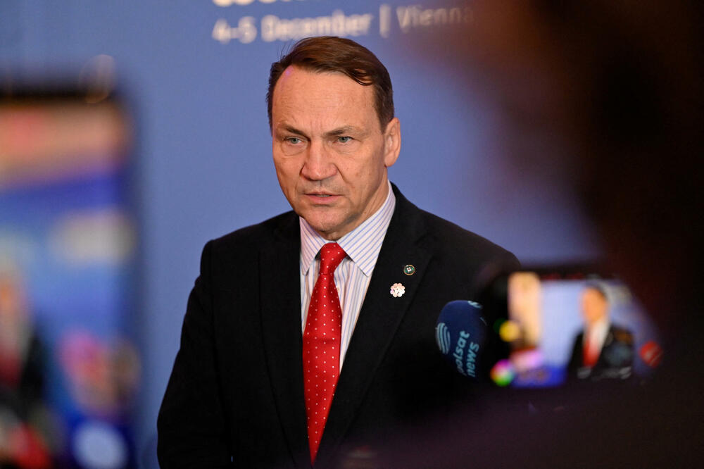 Šikorski, Foto: Reuters