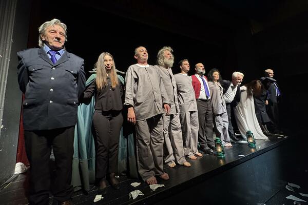 Repriza predstave "Prokleta avlija" večeras u Bijelom Polju