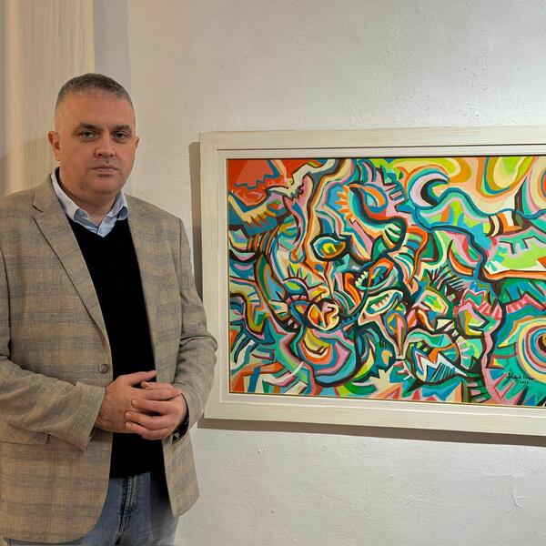 Vođen djetetom u sebi stvara sliku, uz osjećaj igre, slobode i...