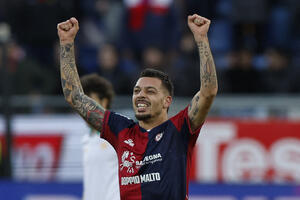 Kaljari nakon četiri godine savladao Romu, remi Lacija i Bolonje