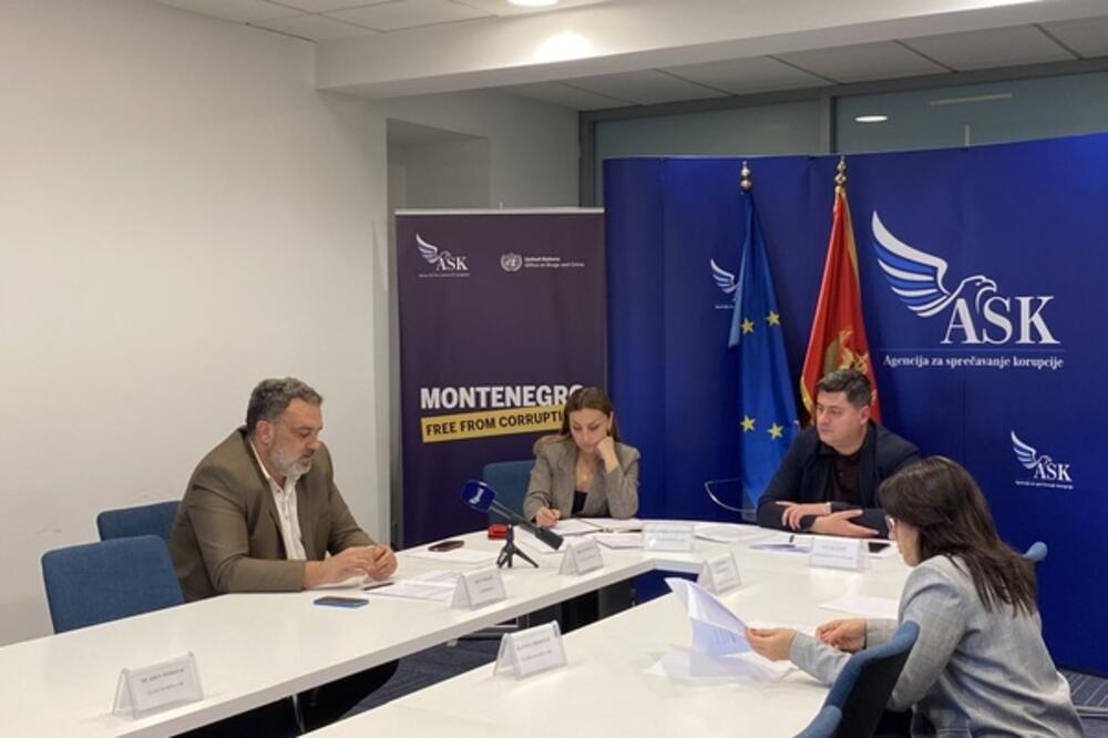 Sa jučerašnje sjednice Savjeta ASK, Foto: ASK