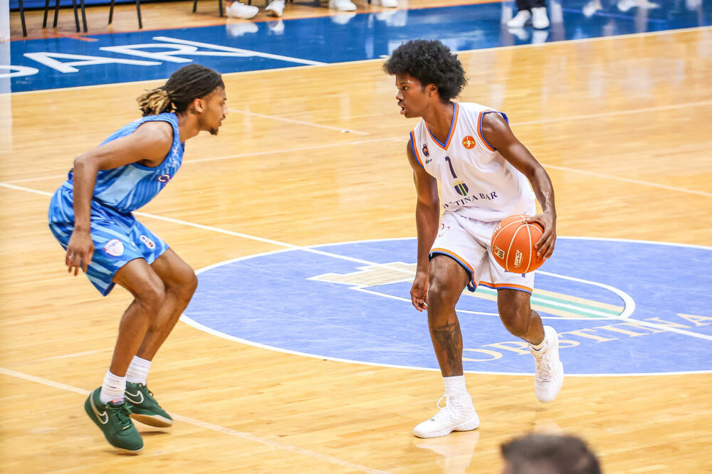 Mejson (desno) na utakmici sa Studentom, Foto: KK Mornar Barsko zlato/Mediapro