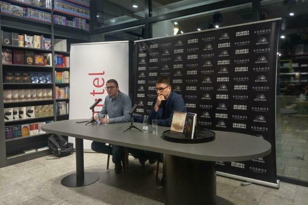 Sa književne večeri, Foto: Pavle Savović