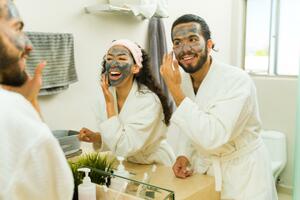 Prirodne maske za lice koje čuvaju kožu tokom zime