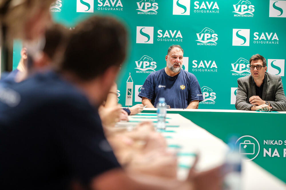 <p>Sava osiguranje nastavlja dugogodišnju podršku crnogorskim vaterpolistima i plivačima,pred Evropsko prvenstvo u januaru 2026, još jednom potvrđujući svoju posvećenost razvoju vrhunskog sporta u Crnoj Gori.</p>