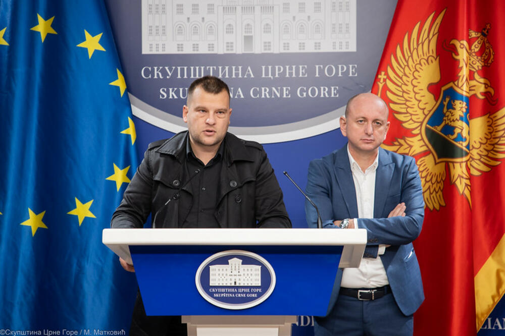 Asanović i Knežević, Foto: Skupština/M.Matković