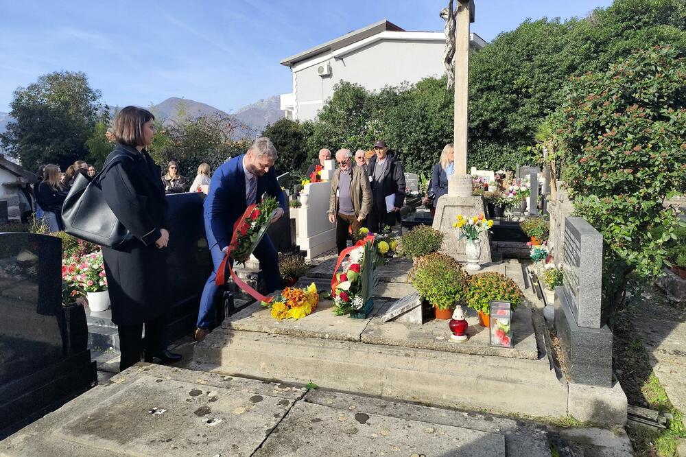 Sa komemoracije, Foto: Siniša Luković