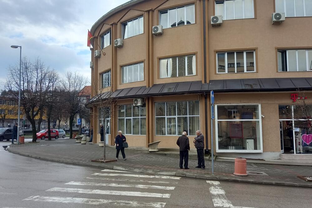 Predstojeće dvije sedmice presudne za sudbinu lokalne vlasti: detalj iz Pljevalja, Foto: Goran Malidžan