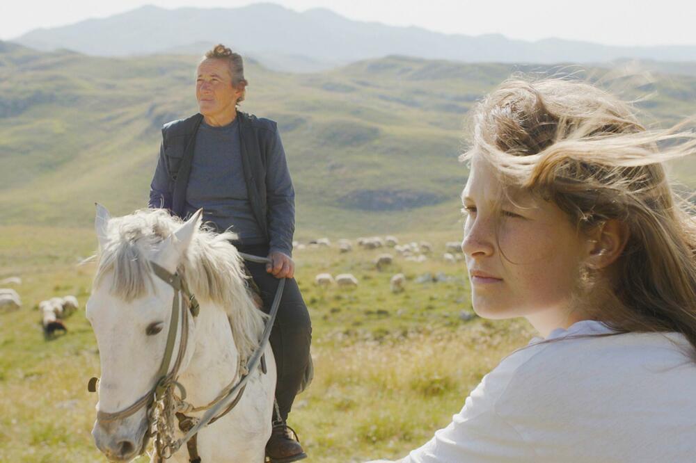 Mileva Gara Jovanović, simbol odbrane Sinjajevine, sa kćerkom, Foto: Promo