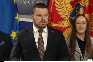 Poslanici GP URA ponovo su skupštinsku proceduru predali Predlog...