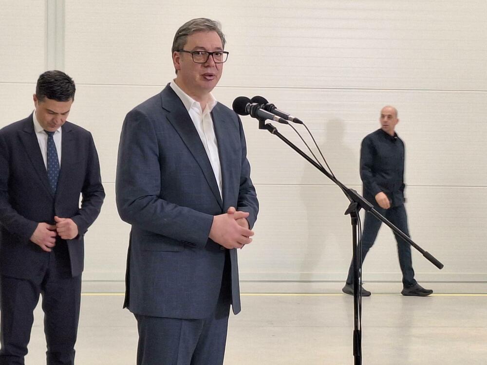 Vučić: Nadam se da će šatori ispred Skupštine biti uklonjeni do...