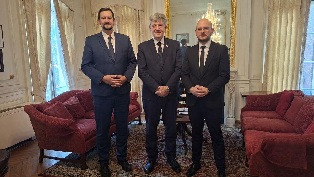 <p>Dođgaj je okupio parlamentarce, diplomate i eminentne stručnjake iz oblasti bezbjednosti, ekonomije i industrije iz više od 70 država, saopštila je Skupština</p>