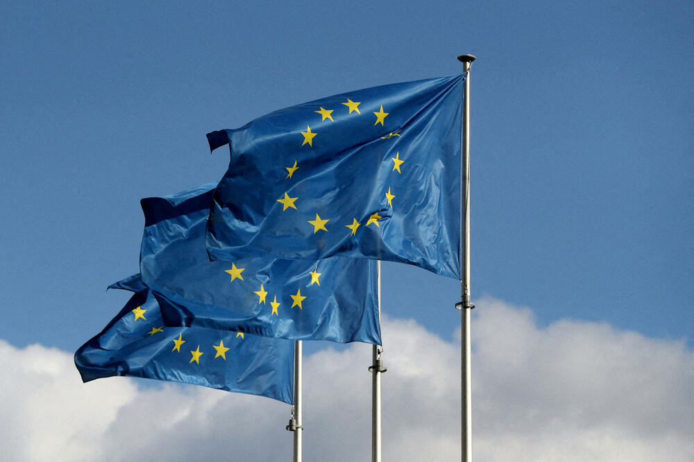 Zastave EU ispred sjedišta Evropske komisije u Briselu, Foto: EU
