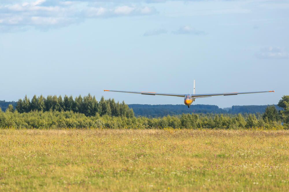Jedrilica je bila u samostalnom letu, nije u pitanju obuka (Ilustracija), Foto: Shutterstock