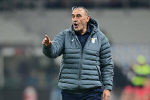 Marušić i Lacio sa dva igrača manje do tri boda u Parmi, Krstović...