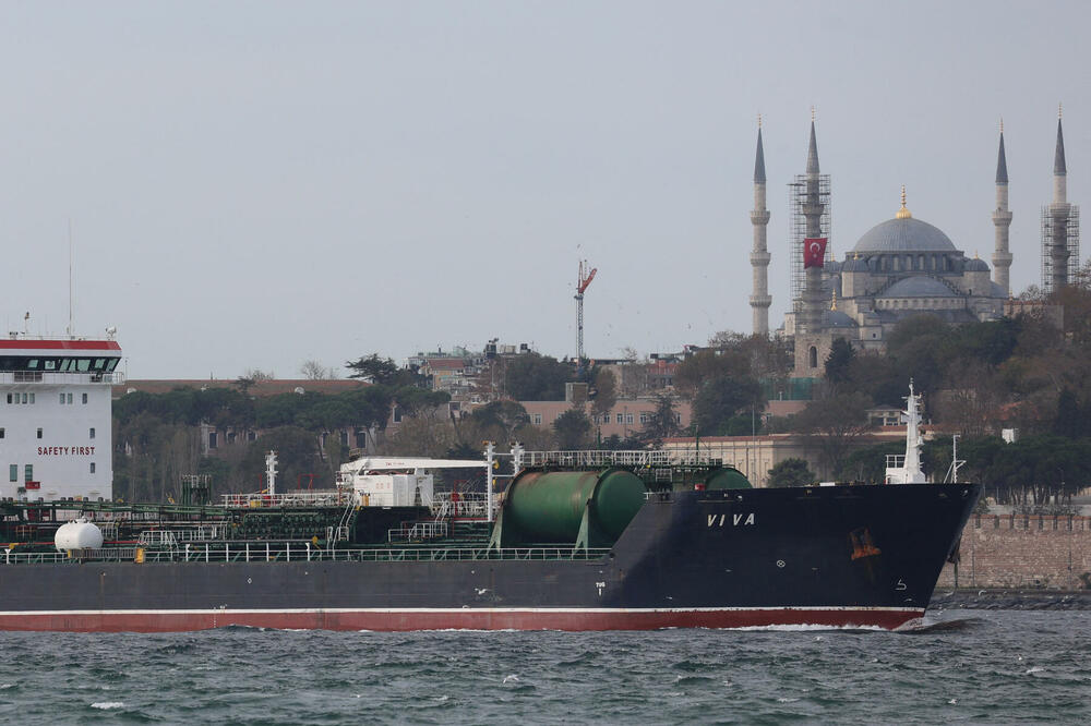 Brod "Viva" u Istanbulu: Fotografija od 13. novembra, Foto: Reuters