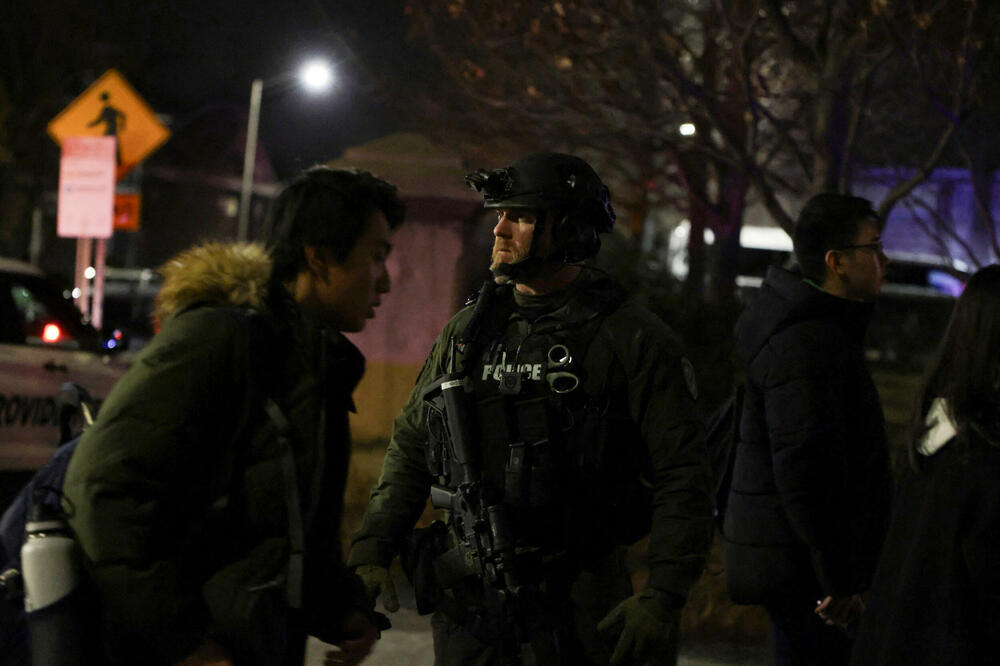 Sa lica mjesta, Foto: Reuters