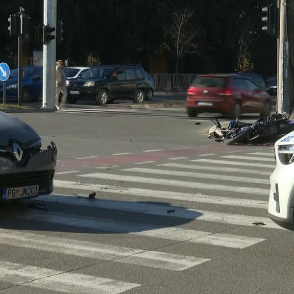 Podgorica: Saobraćajna nezgoda kod Trgovinske škole, motociklista...