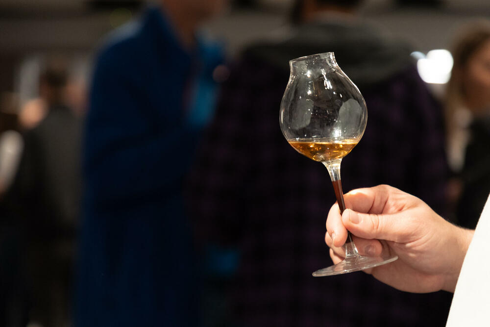 <p>U ime crnogorskog proizvođača, Ksenija Despot kazala je da na Cetinju rakiju proizvode više od šest godina, dok je distribucija krenula prije godinu</p>