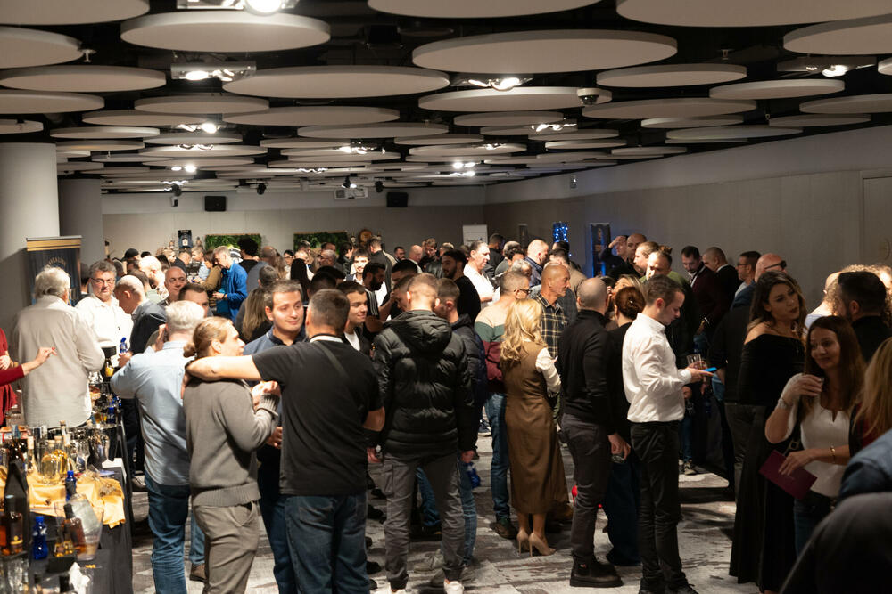 <p>U ime crnogorskog proizvođača, Ksenija Despot kazala je da na Cetinju rakiju proizvode više od šest godina, dok je distribucija krenula prije godinu</p>