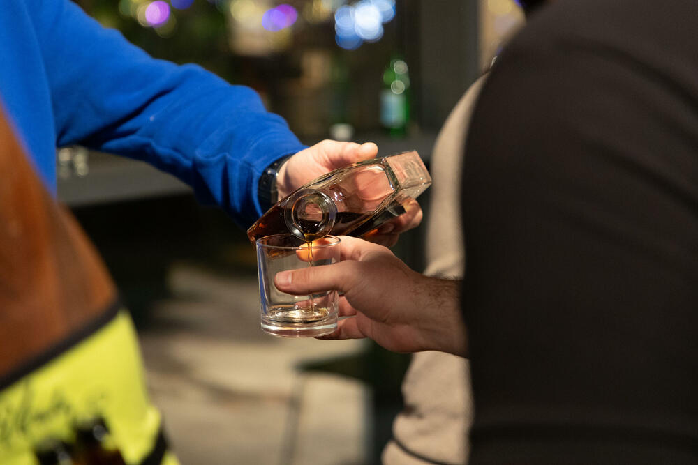 <p>U ime crnogorskog proizvođača, Ksenija Despot kazala je da na Cetinju rakiju proizvode više od šest godina, dok je distribucija krenula prije godinu</p>