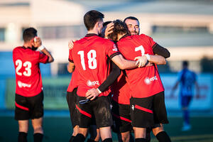 Dečić na minus dva od Sutjeske, Mornar poklonio dva gola Arsenalu...