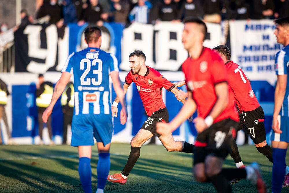 Budućnost ponovo poklekla u 90: Đeljaj primakao Dečić na minus pet...