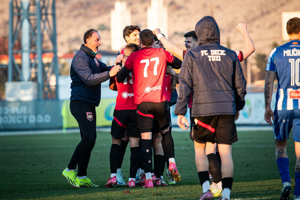 <p>Posljednji meč CFL u 2025. godini - trijumf Tuzana i četvrti poraz šampiona zaredom</p>