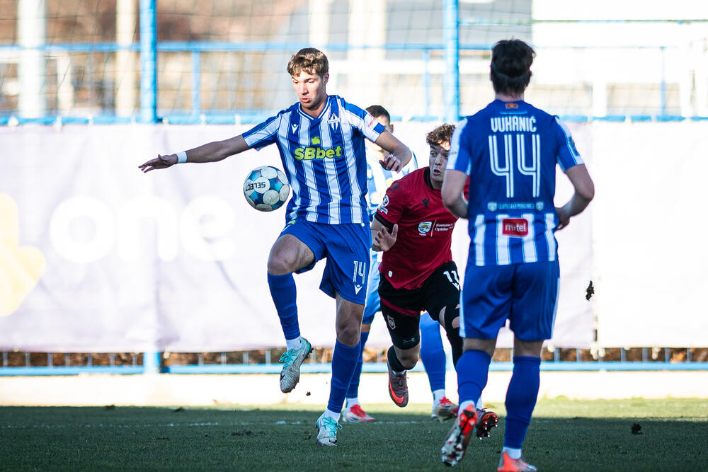 <p>Posljednji meč CFL u 2025. godini - trijumf Tuzana i četvrti poraz šampiona zaredom</p>