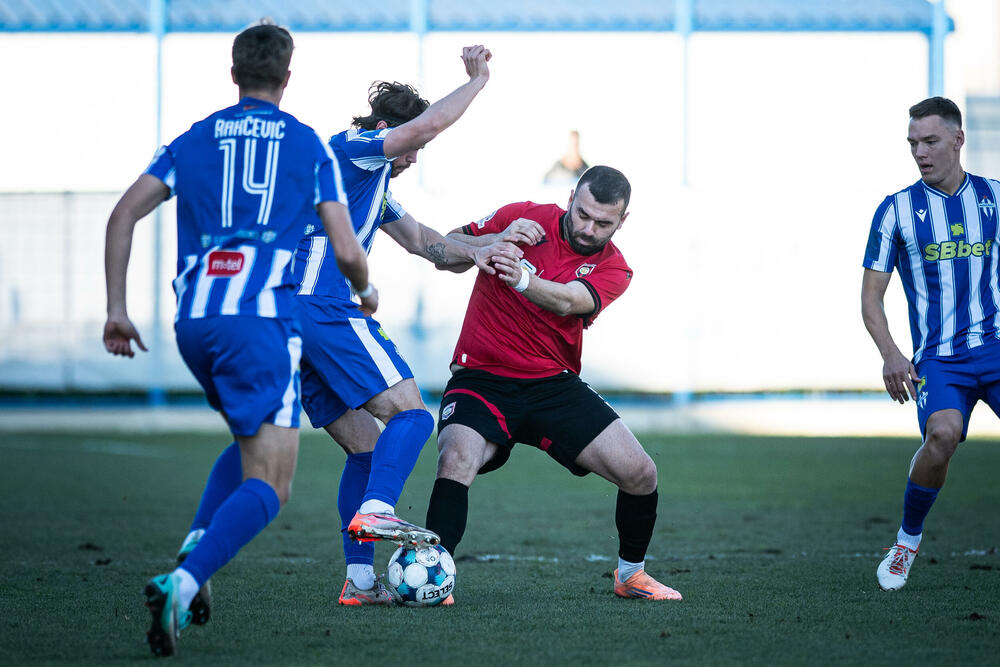 <p>Posljednji meč CFL u 2025. godini - trijumf Tuzana i četvrti poraz šampiona zaredom</p>