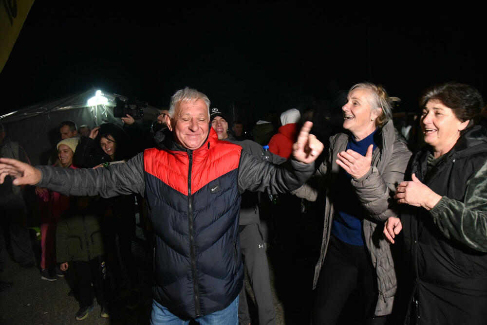 Botun referendum, Botun slavlje, Botun