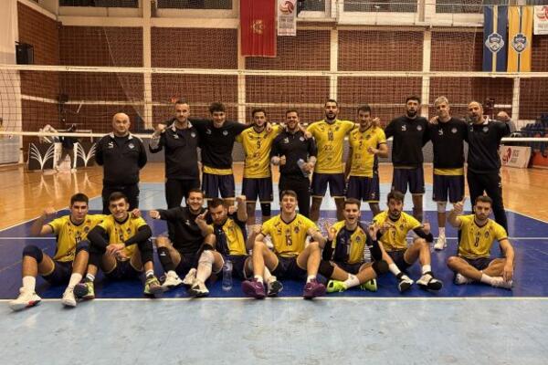 Odbojkaši Budućnosti i Budve poveli u polufinalu Kupa