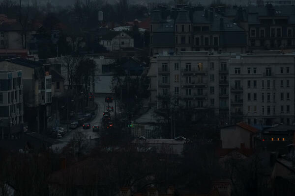 Ukrajina i Rusija tvrde da su oborile po 130 dronova tokom noći