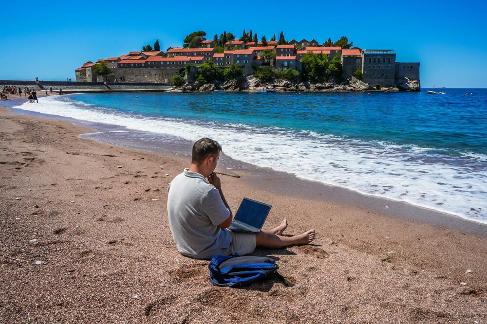 Na priobalju Crne Gore ima tek 3,1 odsto nezaposlenih dok je na sjeveru zemlje to čak deset puta više (31,9) (Ilustracija), Foto: Shutterstock