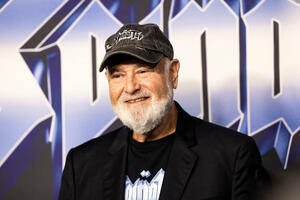 Sin ubijenog režisera Roba Rajnera i njegove supruge Mišel,...