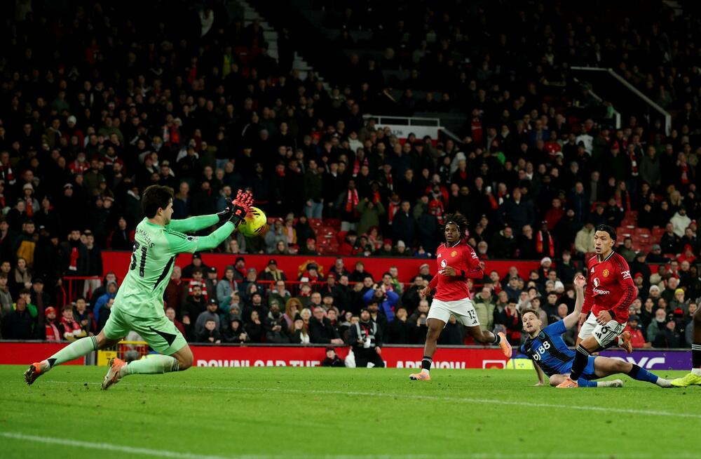 Lamens brani jednu od dvije velike šanse Bruksa u sudijskoj nadoknadi