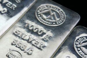 Kakve veze ima skok cijene srebra sa električnim automobilima i...