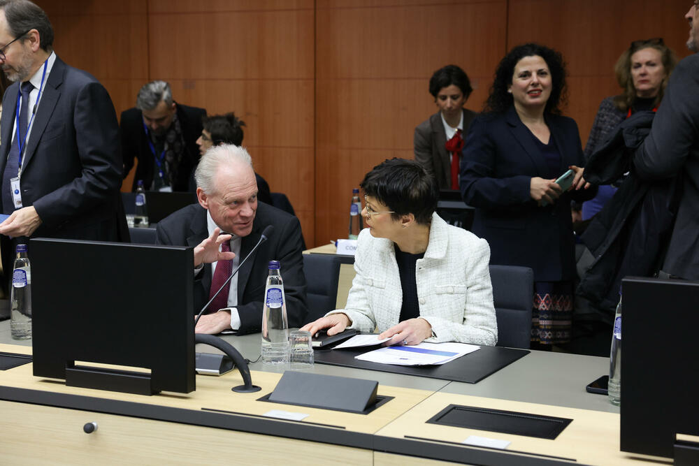 <p>Evropska komesarka za proširenje je, nakon Međuvladine konferencije između Crne Gore i EU, na kojoj je Crna Gora zatvorila još pet pregovaračkih poglavlja, kazala da Crna Gora jeste predvodnik u procesu EU integracija i kandidat sa najboljim rezultatima, što je dokazala i danas &ndash; sa ukupno 12 zatvorenih poglavlja</p>  <p>Premijer Milojko Spajić je kazao da je Crna Gora danas zatvorila više od trećine poglavlja, što je veliki uspjeh</p>