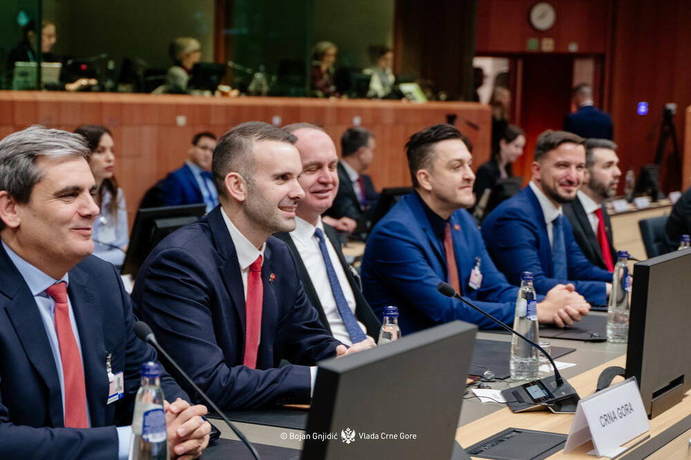 Sa Međuvladine konferencije: Spajić drugi s lijeva, Foto: Vlada Crne Gore
