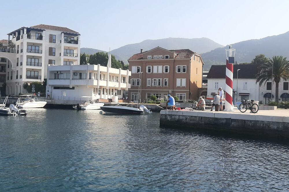Tivat (Ilustracija), Foto: Siniša Luković