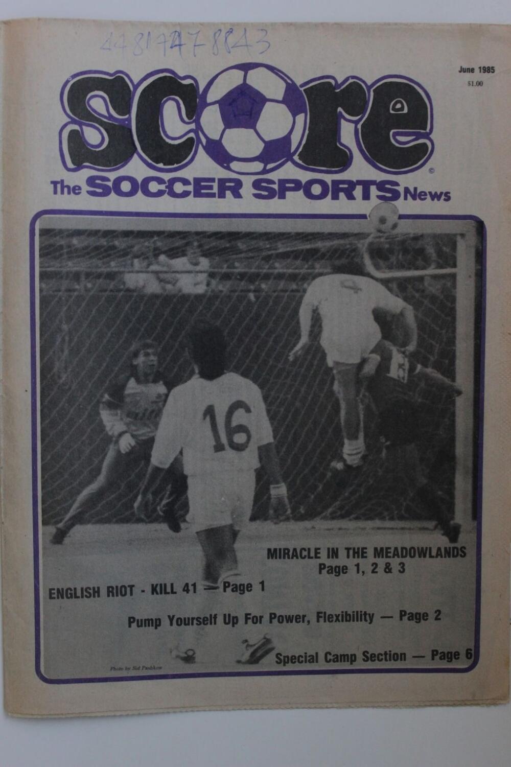 Slika kako daje gol argentinskom Independijenteu završila je na naslovnici američkog 'Soccer sportsa'