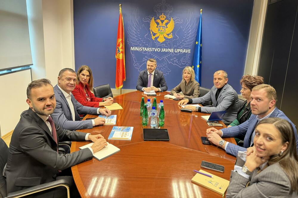 Sa sastanka, Foto: Ministarstvo javne uprave