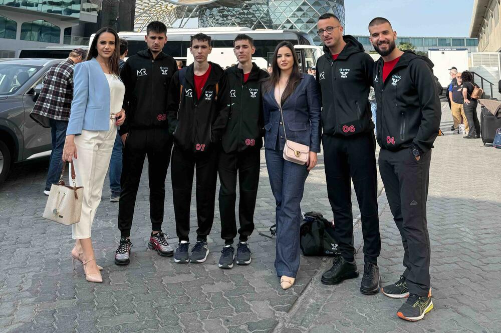 Tim koji je napravio robota Sparkpluga, Foto: Privatna arhiva