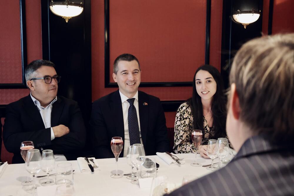 <p>Crnogorska delegacija posjetila brodogradilište u Francuskoj, u kojem se grade dva savremena patrolna broda za Mornaricu Vojske Crne Gore</p>