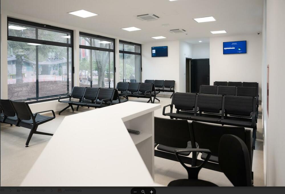 <p>Kompanija Voli donirala je 300.000 eura za proširenje Urgentnog centra KCCG, sa ciljem unapređenja uslova liječenja i boravka pacijenata, kao i njihovih porodica.</p>