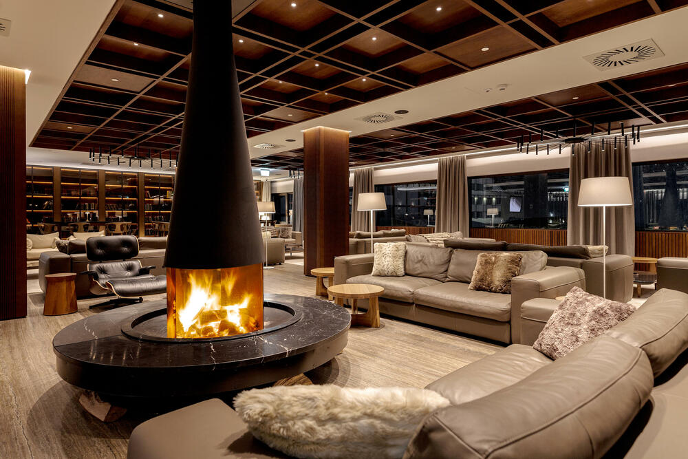 <p><strong>Hotel Grand Kopaonik od Ski Openinga do svečanog dočeka i sezone pune iznenađenja.</strong></p>